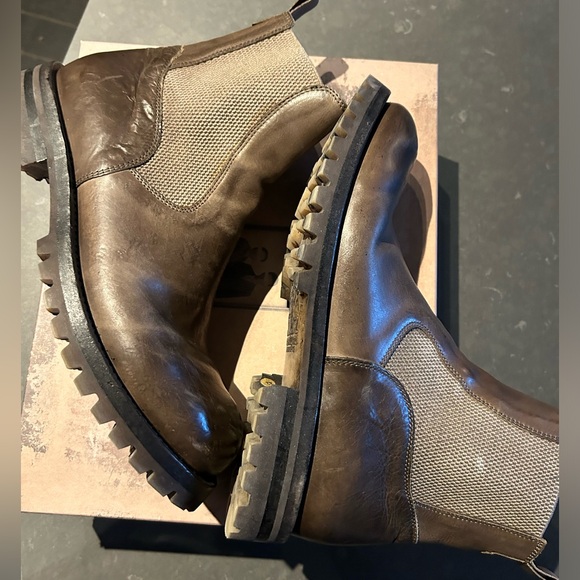 Men’s size 10 brown leather boots - Picture 2 of 5